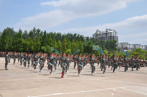 泗陽中專圓滿完成2017級新生軍訓工作