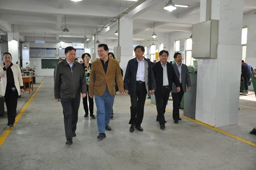 省教育廳蘇春海副廳長積極評價泗陽中專辦學成果