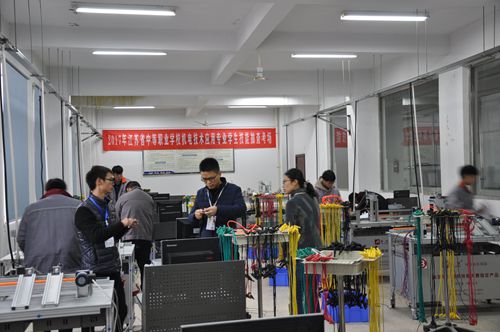 龔顯梅副局長一行到泗陽中專指導(dǎo)省技能抽測組織工作