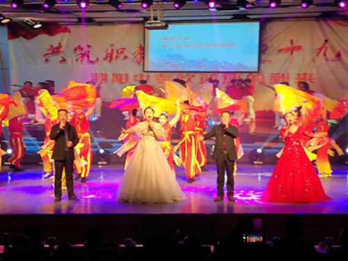 泗陽中專歌伴舞助力市職教“迎新春，展風(fēng)采”匯報演出