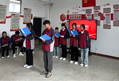 清明追思懷古 詠誦中華經(jīng)典 ——泗陽(yáng)中專汽車工程系開展“清明經(jīng)典誦讀比賽”主題團(tuán)日活動(dòng)