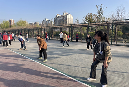 陽光校園，排球比賽——泗陽中專組織女子排球比賽活動