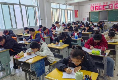 泗陽中專職教高考部第一次月考順利舉行