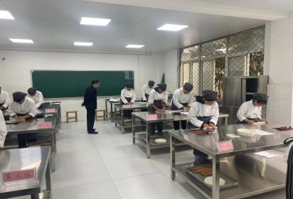 泗陽中專在市職業(yè)學(xué)校綜合管理及德育督導(dǎo)中獲好評