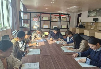 思維共碰撞  評課促成長 ——泗陽中專高考部語文教研組開展教研活動