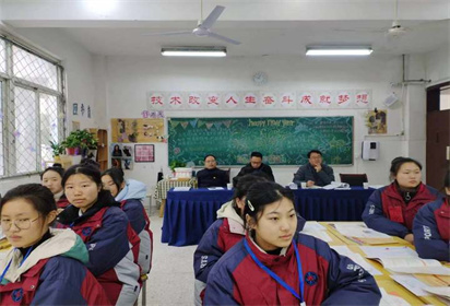 江蘇聯(lián)合職業(yè)技術學院泗陽中專辦學點 接受省五年制高職辦學單位人才培養(yǎng)工作水平評估現(xiàn)場考察