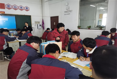 江蘇聯(lián)合職業(yè)技術學院泗陽中專辦學點 接受省五年制高職辦學單位人才培養(yǎng)工作水平評估現(xiàn)場考察