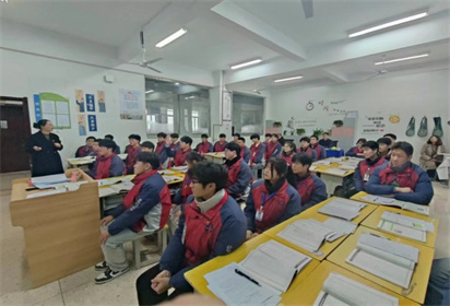 江蘇聯(lián)合職業(yè)技術學院泗陽中專辦學點 接受省五年制高職辦學單位人才培養(yǎng)工作水平評估現(xiàn)場考察