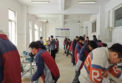 鼓足士氣抓效率  打好技考攻堅戰(zhàn)——泗陽中專高考一部機電專業(yè)技能集訓