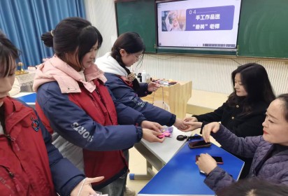 精彩三月  美麗綻放 ——泗陽中專舉行“三八”婦女節(jié)活動