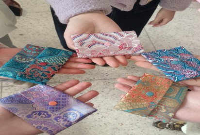 精彩三月  美麗綻放 ——泗陽中專舉行“三八”婦女節(jié)活動