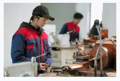 咔嚓！咔嚓！定格泗陽中專校園春日美好瞬間