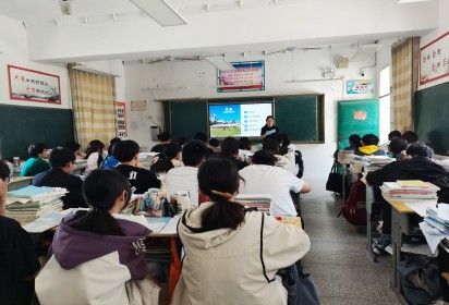 泗陽中專宣講團深入生源學校進行招生宣傳