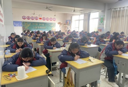 【職教活動(dòng)周】青春拼搏轉(zhuǎn)本路 師生共圓本科夢(mèng) ——泗陽中專服裝工程系“專轉(zhuǎn)本”英語學(xué)習(xí)日常