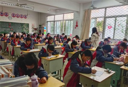 【職教活動(dòng)周】青春拼搏轉(zhuǎn)本路 師生共圓本科夢(mèng) ——泗陽中專服裝工程系“專轉(zhuǎn)本”英語學(xué)習(xí)日常