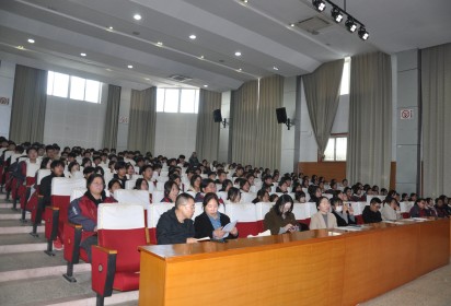 泗陽(yáng)中專舉辦2025屆畢業(yè)生專場(chǎng)招聘會(huì)