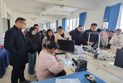 江蘇蘇美達紡織工貿(mào)有限公司泗陽創(chuàng)佳分公司在泗陽中專舉辦校園專場招聘會