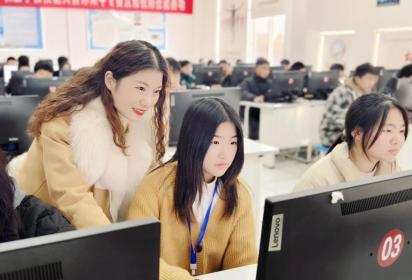 筑牢心理防線 護航健康成長