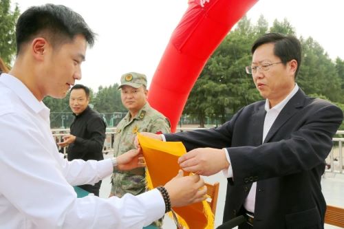 沭陽中專舉行2024級新生軍訓結營儀式