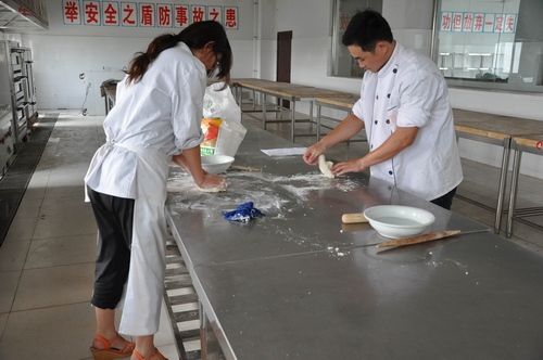 泗陽中等專業(yè)學校舉行青年教師專業(yè)技能大賽