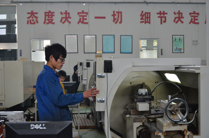 13年宿遷市職業(yè)學(xué)校技能大賽機械制造類在淮海技師學(xué)院舉行