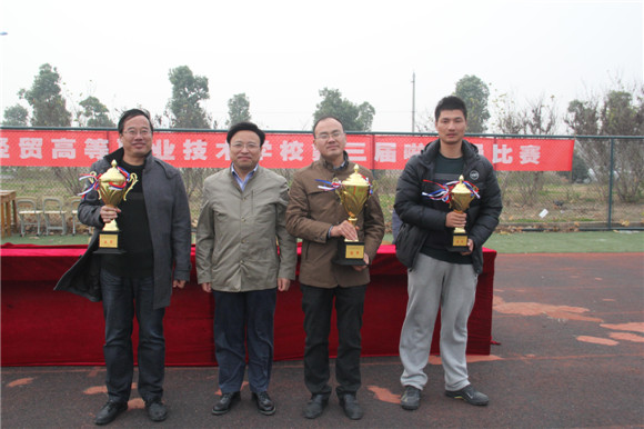 舞動的旋律詮釋經(jīng)貿(mào)學子飛揚的青春