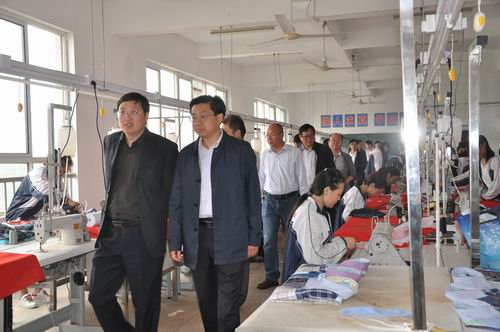 泗陽中專在市職業(yè)教育活動周觀摩中獲好評