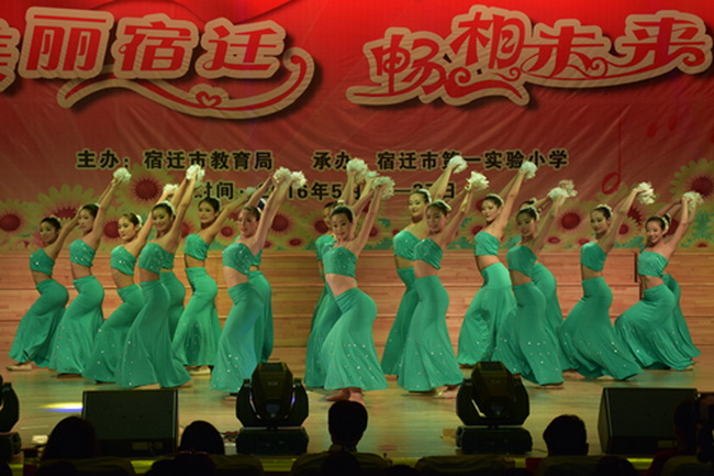 宿豫中等專業(yè)學(xué)校榮獲市中小學(xué)藝術(shù)展賽特等獎(jiǎng)