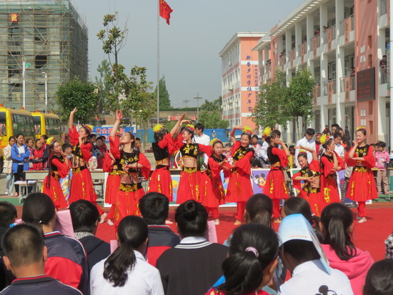 宿豫中等專(zhuān)業(yè)學(xué)校組織招生宣傳匯演